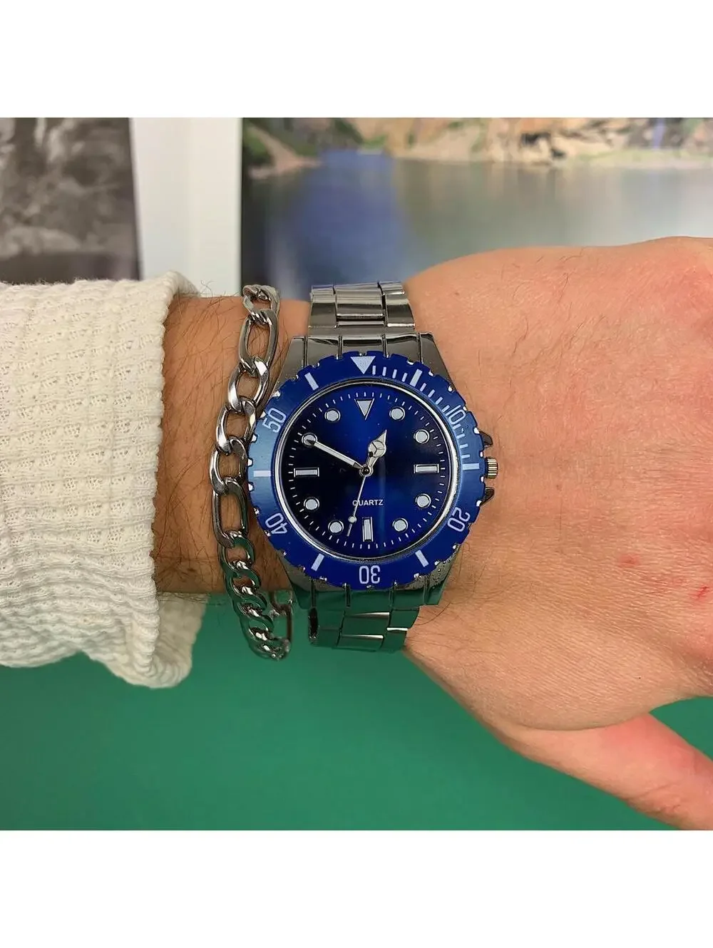 Classy Y2k 2000s vintage style essential minimalist retro stainless steel blue